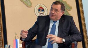 Dodik najavio povećanje penzija i jednokratnu pomoć penzionerima