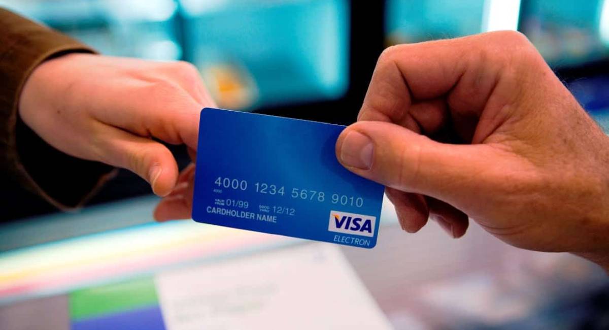 Znate li koliko traje vaša bankovna kartica?