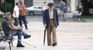 Penzioneri svoj dan ne slave, a u obećanu pomoć vlasti ne vjeruju