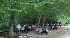 Penzioneri Srbije dobijaju vaučere za odmor od 85 evra