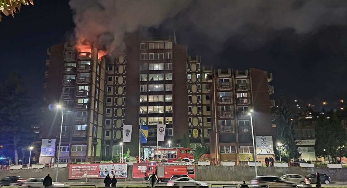 Požar izbio na posljednjem spratu doma penzionera