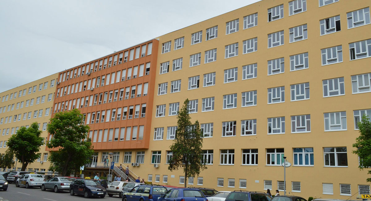 Zgrada Univerzitetsko klinickog centra Tuzla
