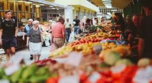 Paprene cijene voća i povrća na banjalučkoj Tržnici