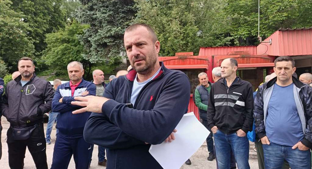 Penzioneri protestuju ispred rudnika Zenica