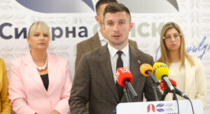 Poslanik traži hitnu sjednicu NS RS i povećanje penzija